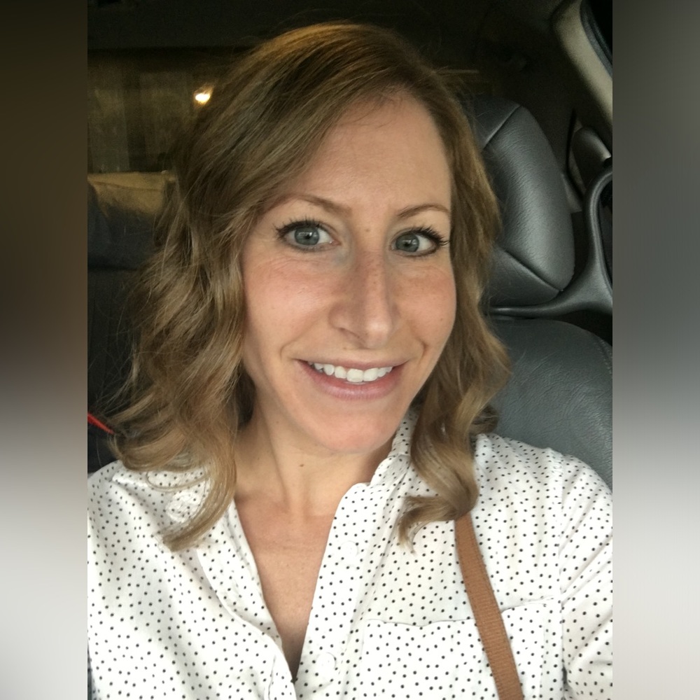 Meet your Posher, Angela